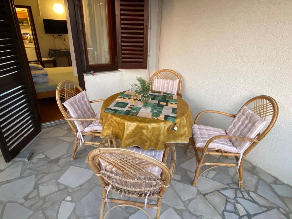 Apartments Stella-Dora Lopar Zewnętrze zdjęcie